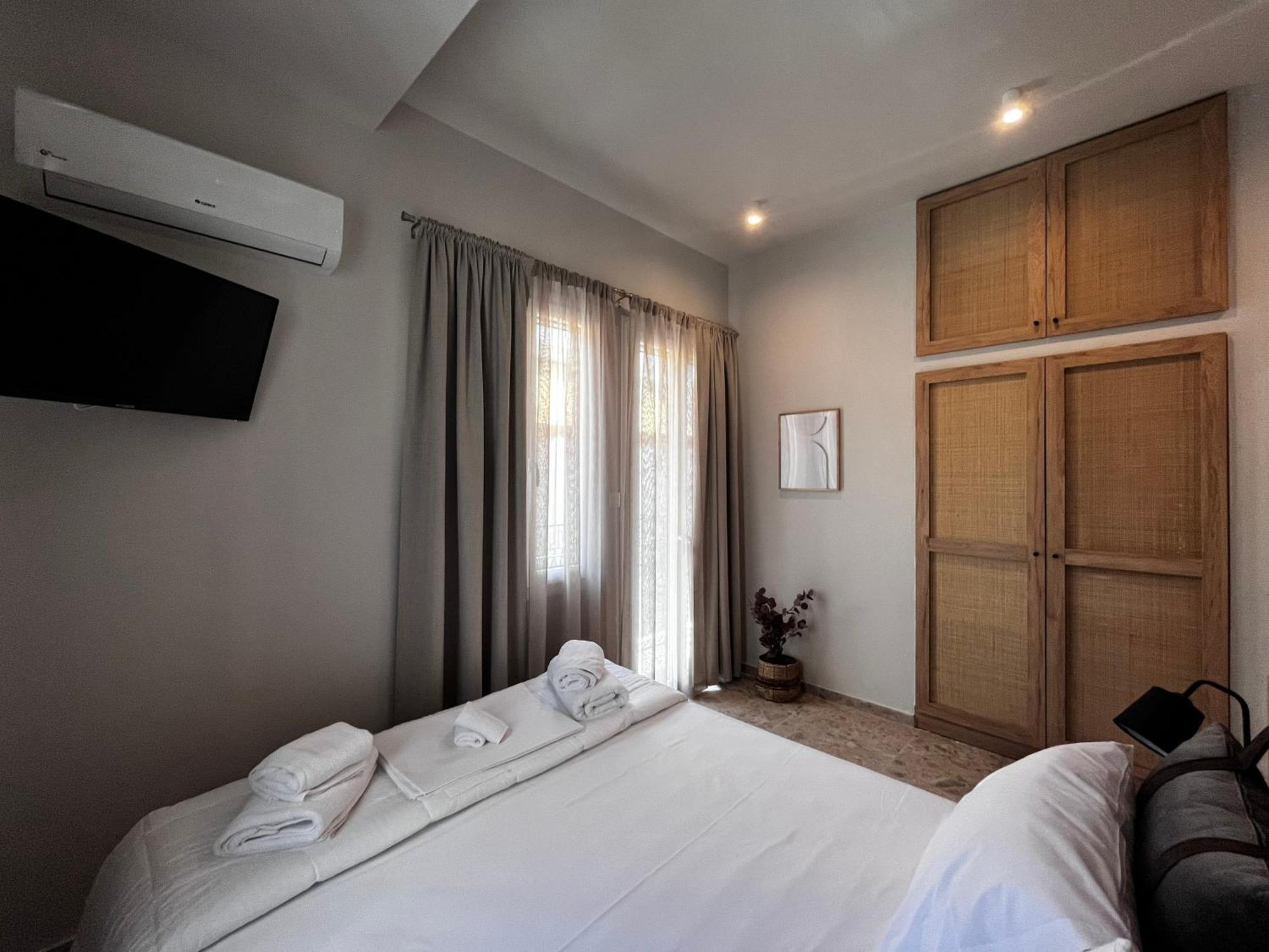 Orfeas Luxury Rooms & Studio Skopelos Exterior foto